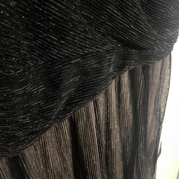 Jewel Badgley Mischka Metallic Maxi Dress with Side Slit - NWT, but Flawed - 14 - Picture 10 of 16